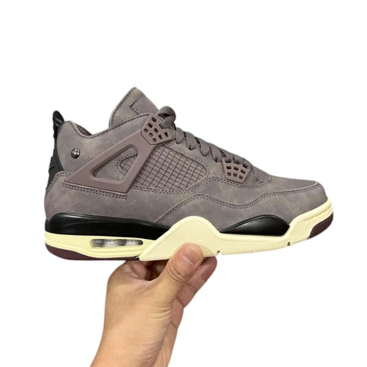 AIR JORDAN 4