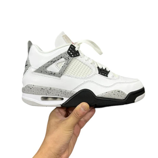 AIR JORDAN 4