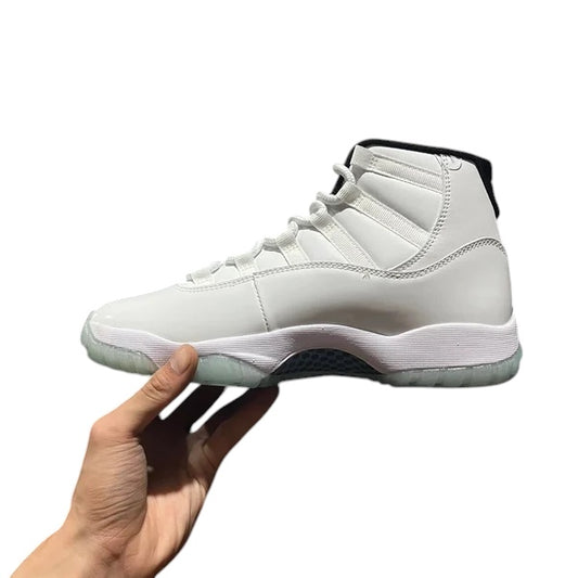 AIR JORDAN 11