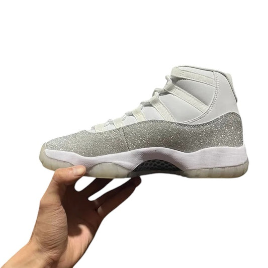 AIR JORDAN 11