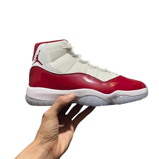 AIR JORDAN 11