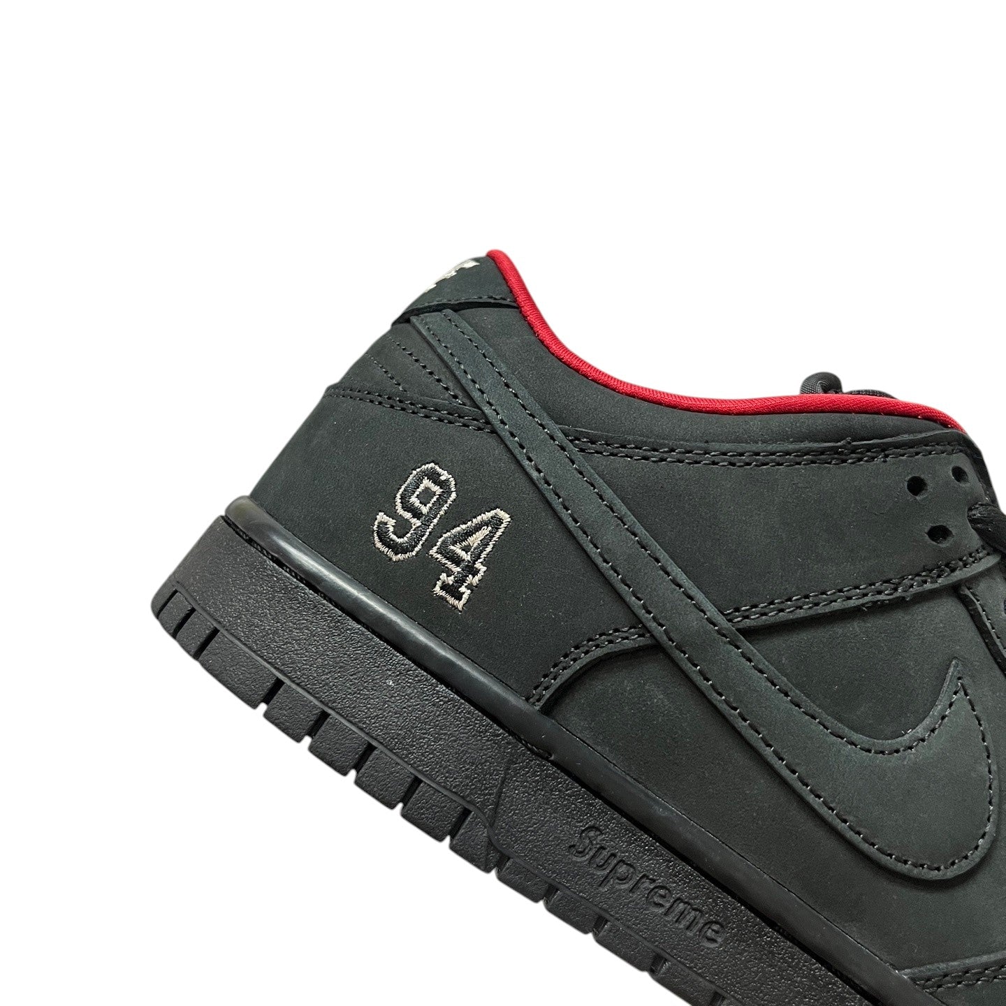 NIKE DUNK LOW SB SUPREME