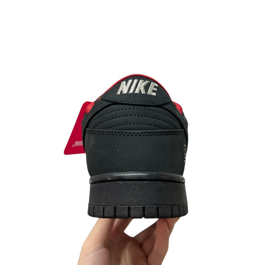 NIKE DUNK LOW SB SUPREME