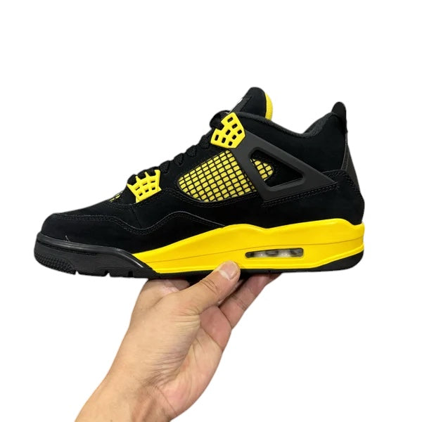 AIR JORDAN 4