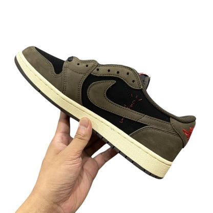 AIR JORDAN 1 TRAVIS SCOTT