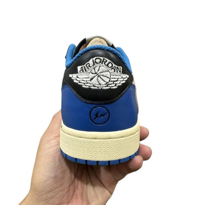 AIR JORDAN 1 TRAVIS SCOTT