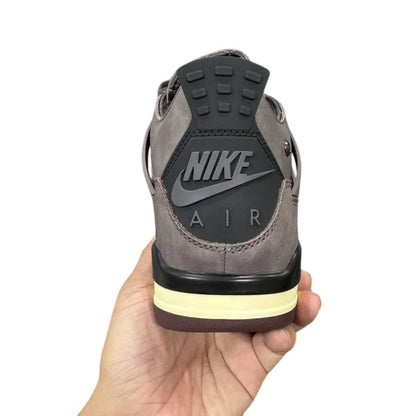 AIR JORDAN 4