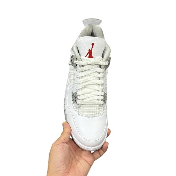 AIR JORDAN 4