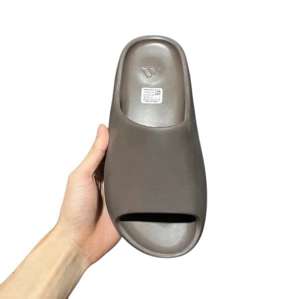 YEEZY SLIDE