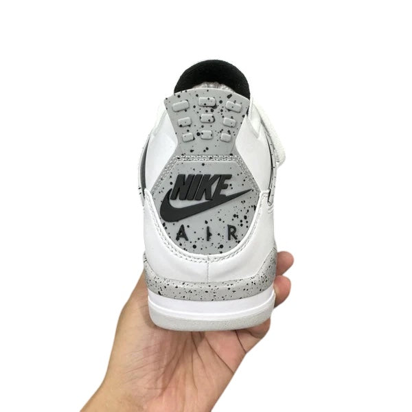 AIR JORDAN 4