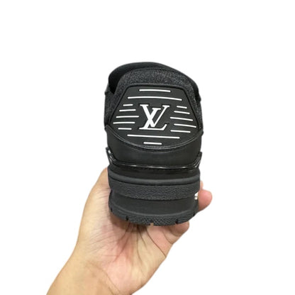 LV TRAINER
