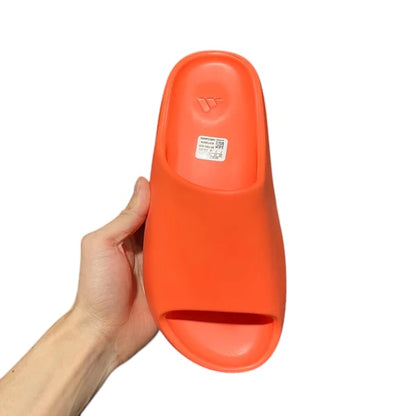 YEEZY SLIDE