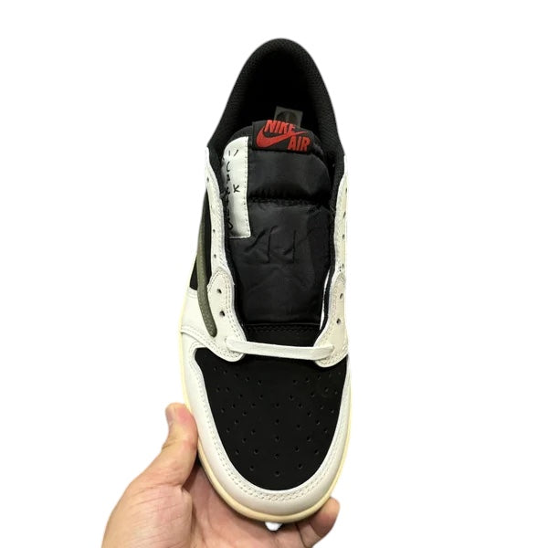 AIR JORDAN 1 TRAVIS SCOTT