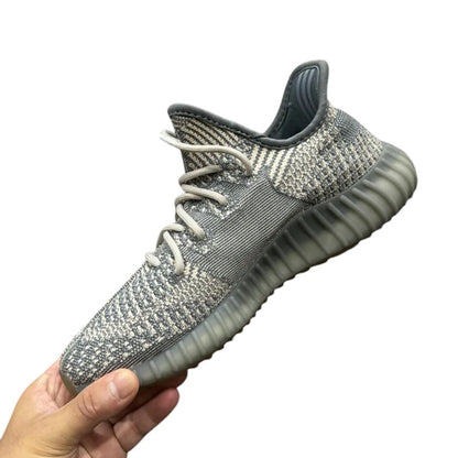 YEEZY BOOST 350
