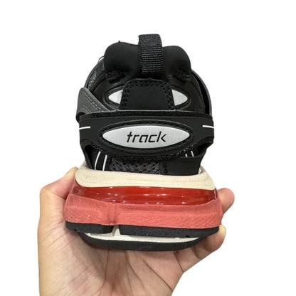 BALENCIAGA TRACK