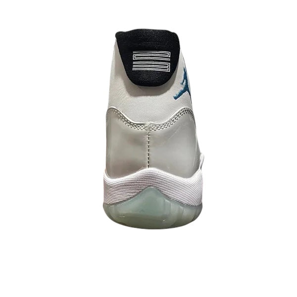 AIR JORDAN 11