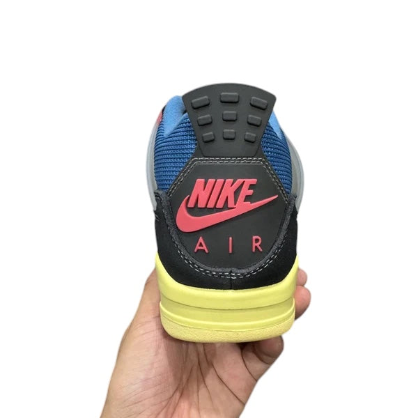 AIR JORDAN 4