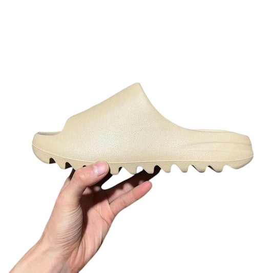 YEEZY SLIDE