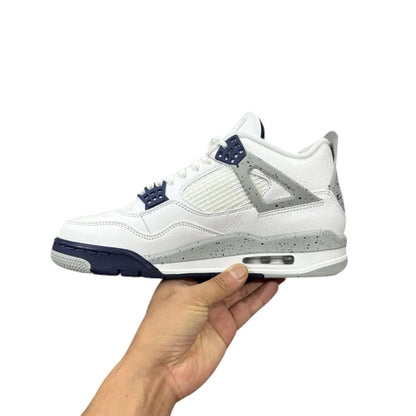 AIR JORDAN 4