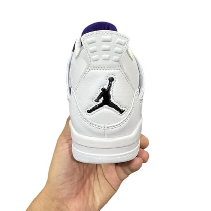 AIR JORDAN 4