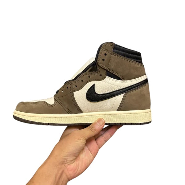 AIR JORDAN 1 TRAVIS SCOTT