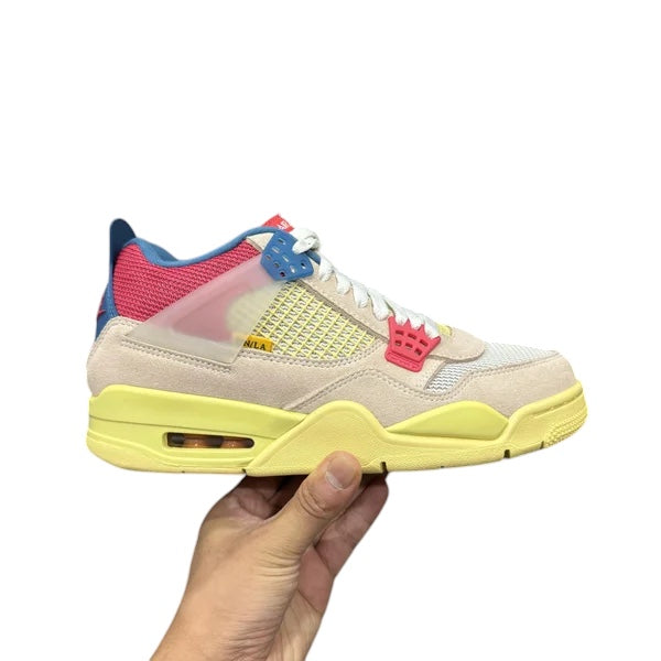 AIR JORDAN 4