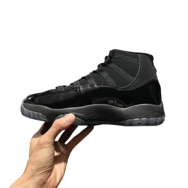 AIR JORDAN 11