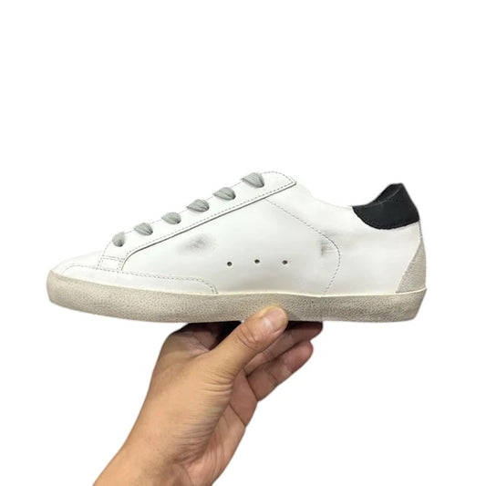 GOLDEN GOOSE