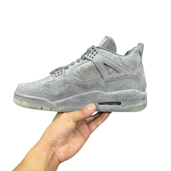 AIR JORDAN 4