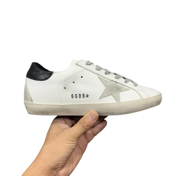 GOLDEN GOOSE