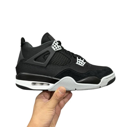 AIR JORDAN 4