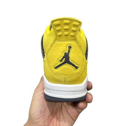 AIR JORDAN 4