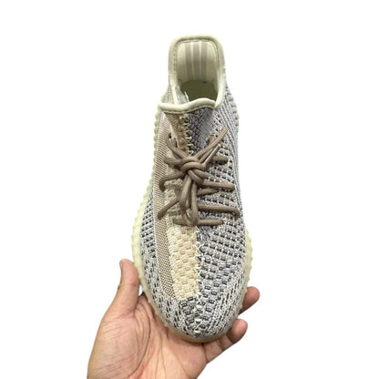 YEEZY BOOST 350