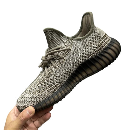 YEEZY BOOST 350