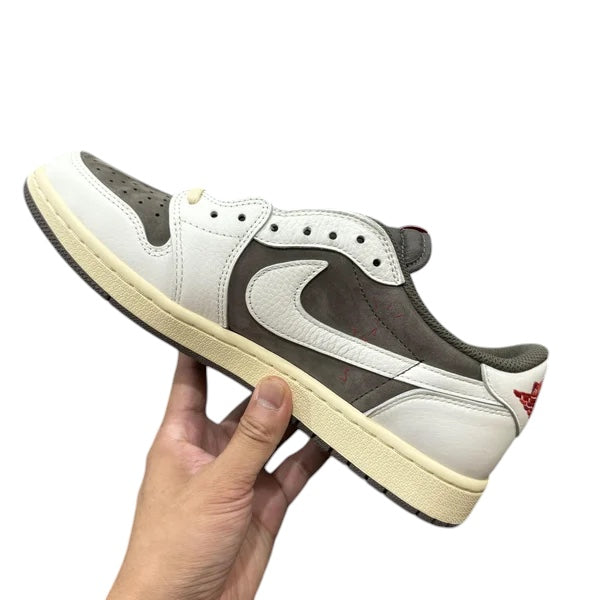 AIR JORDAN 1 TRAVIS SCOTT