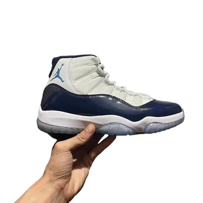 AIR JORDAN 11