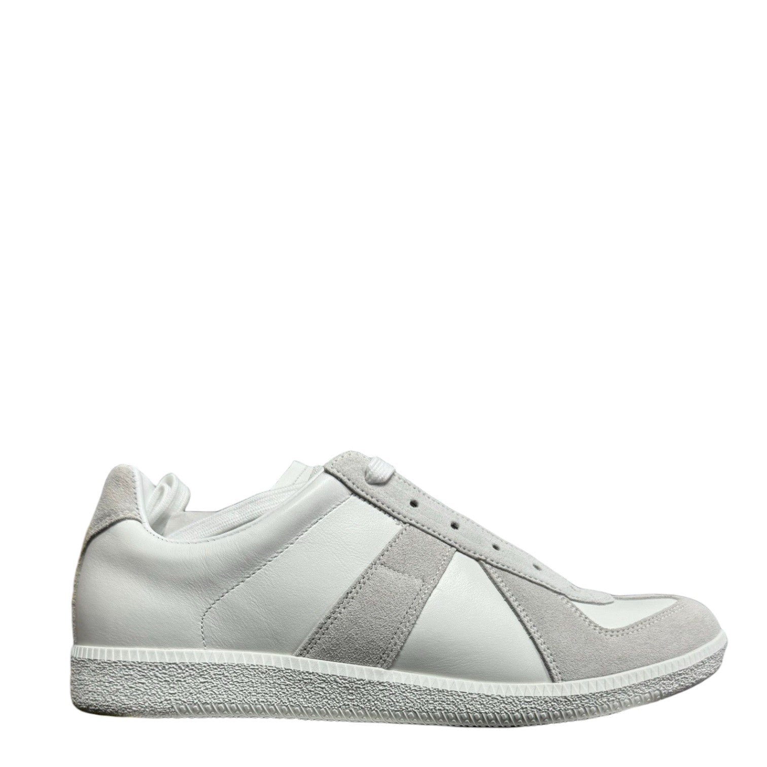 Luxury Chef white and grey leather and suede low-top sneakers with a textured sole.
