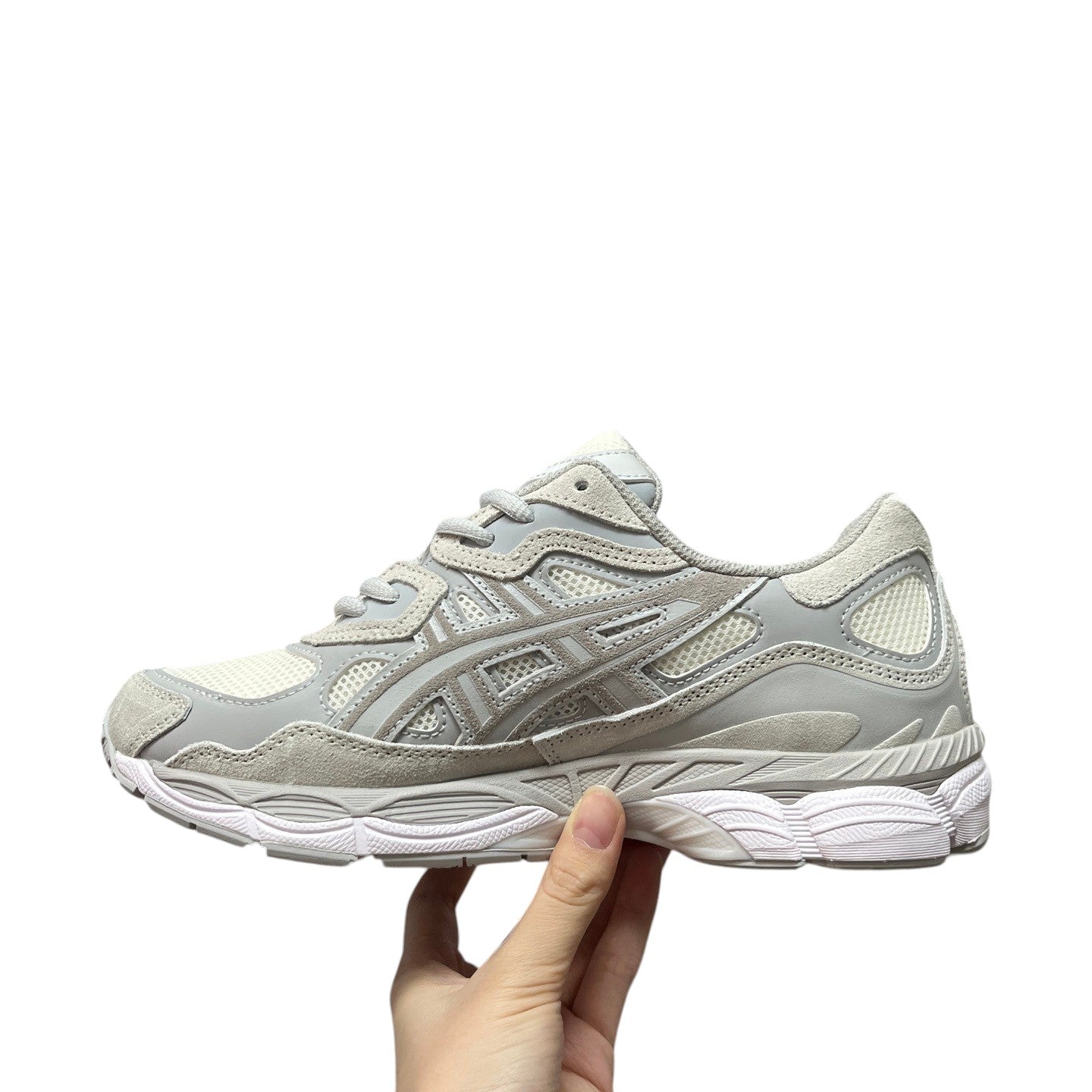 Luxury Chef ASICS GEL-NYC light grey suede and mesh athletic sneakers with white soles.