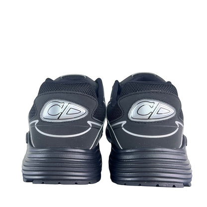 Luxury Chef black mesh and leather DIOR B30 sneakers with silver CD logo detail and white trim.