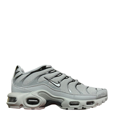Luxury Chef Nike Air Max Plus sneakers in wolf grey, white, and black. Features mesh upper and signature cushioning.