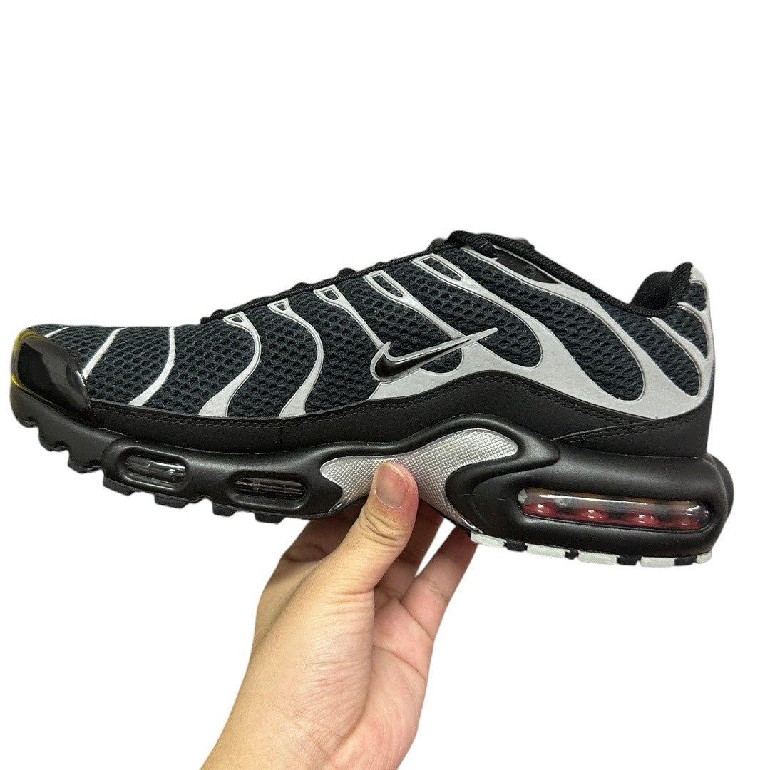 Luxury Chef Nike TN black mesh sneakers with silver wavy overlays and visible air cushioning.